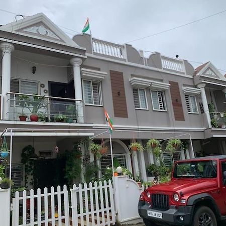 Furnished Villa Near Airport, Away From City 보팔 외부 사진