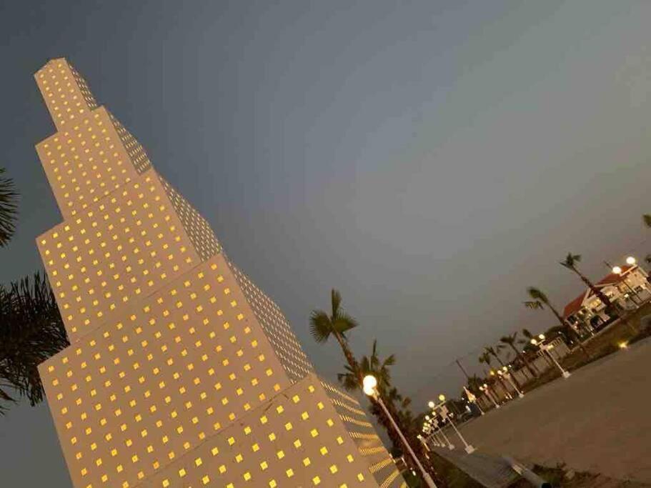 Furnished Villa Near Airport, Away From City 보팔 외부 사진